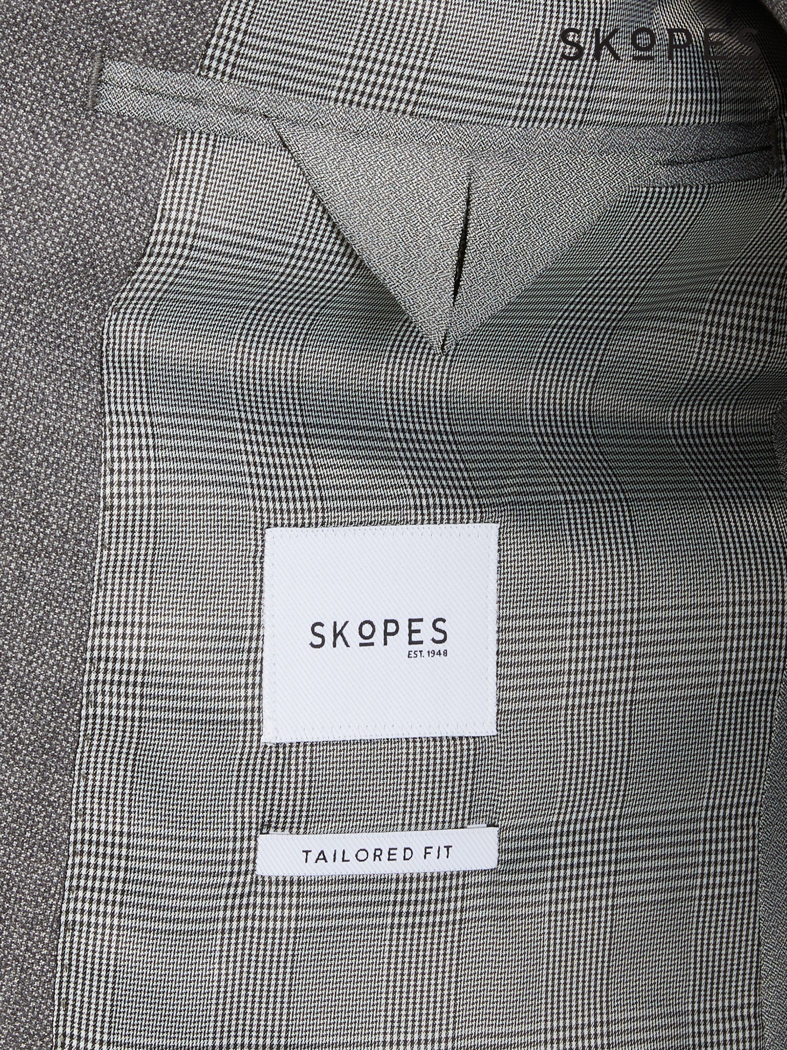 Harcourt Suit Silver