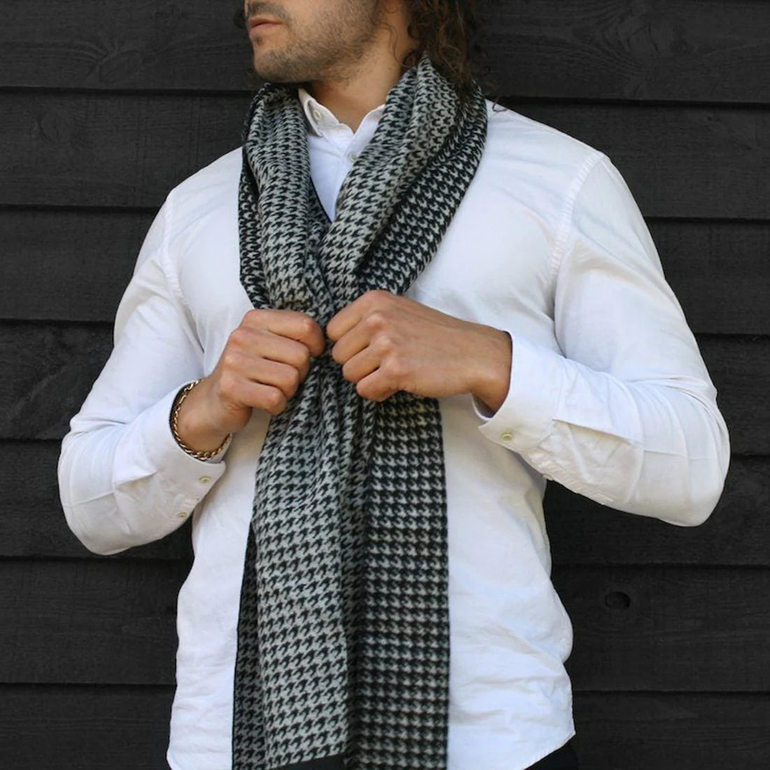 Swole Panda SP715 Classic Houndstooth Bamboo Scarf